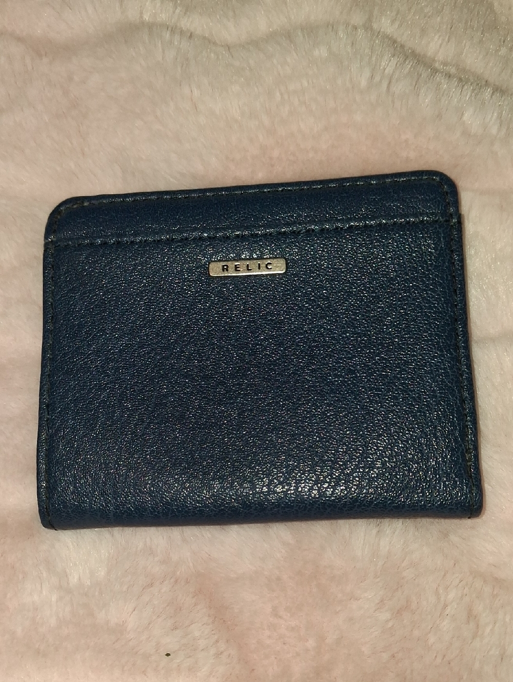 Relic Dark Blue Pebbled Leather Compact Wallet